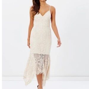 Shona Joy Cream Lace Handkerchief Hemline Midi Length Sleeveless Dress Size US8